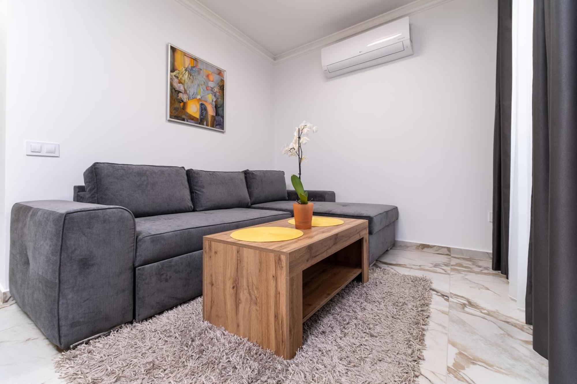 Modern 1-Bedroom Apartments Plovdiv Exterior foto